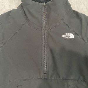 Womens Northface Windwall Small Black